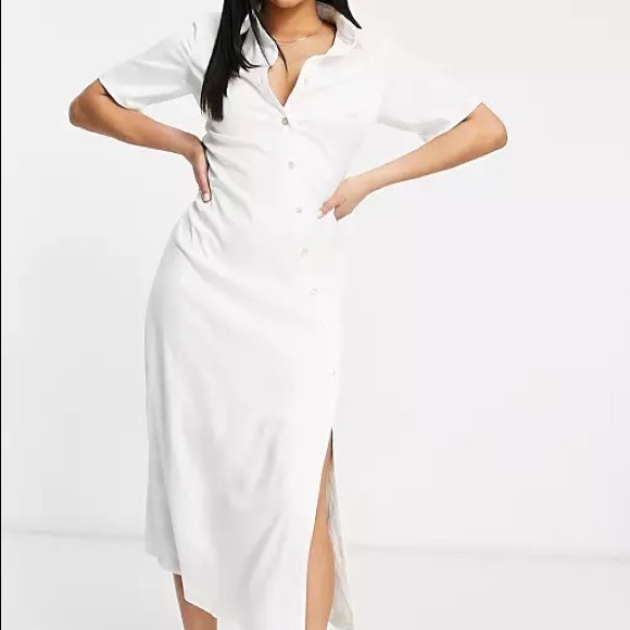 Missguided Shortsleeve Button Midi - New Without Tags - US12 - Picture 3 of 4